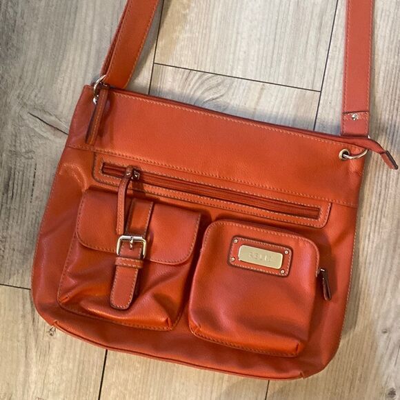Leather Relic Large Tote Purse - Picture 1 of 8